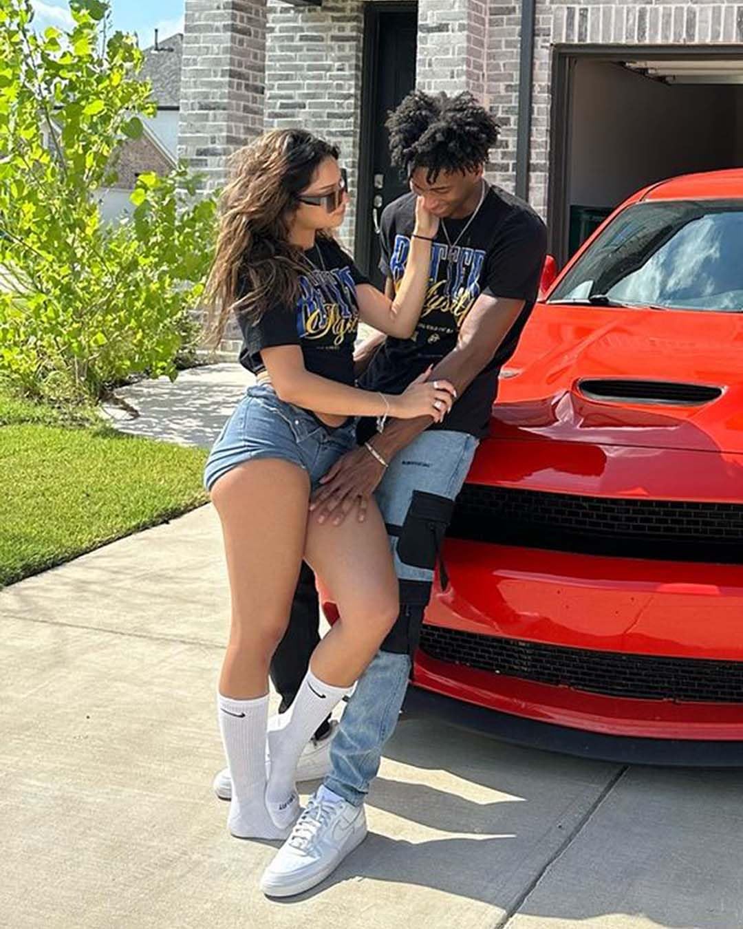 Graffiti Sneaker Matching unisex T-shirt